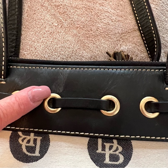 Dooney & Bourke Blue and White Logo Shoulder Bag - Picture 11 of 16